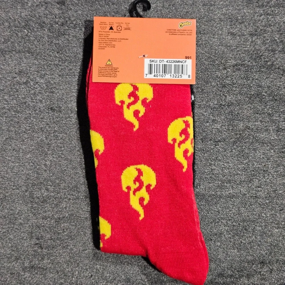 Cheetos Flamin Hot Mens Crew Socks Black Red Flame Logo Shoe Size 6-12 New